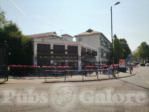 Picture of The Surrey Docks (JD Wetherspoon)