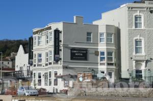 Picture of Cabot Court Hotel (JD Wetherspoon)