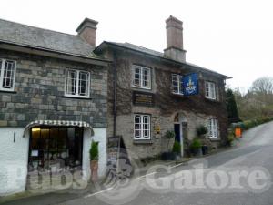 Picture of Falcon Inn