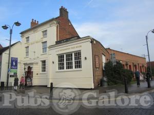 Picture of The Bole Bridge (JD Wetherspoon)