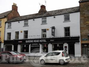 Picture of The Queens Head Hotel
