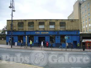 Picture of The Queen Hotel