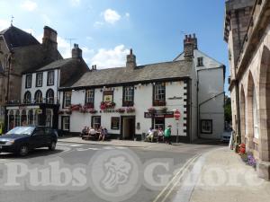 Picture of Crown & Cushion