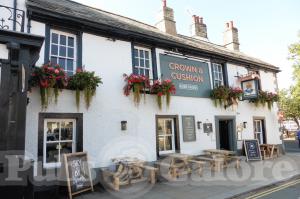 Picture of Crown & Cushion
