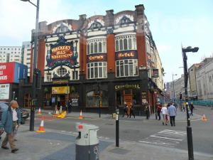 Picture of Crown Hotel