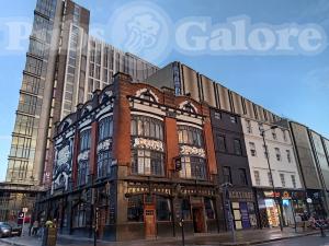 Picture of Crown Hotel