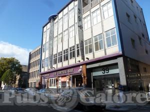 Picture of The Central Bar (JD Wetherspoon)