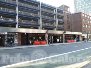Picture of The Crockerton (Lloyds No 1 Bar)
