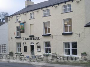 Picture of White Bull Hotel