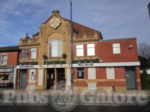 Picture of The Eccles Cross (JD Wetherspoon)