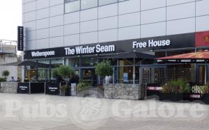 Picture of The Winter Seam (Lloyds No 1)
