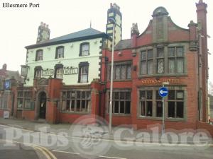 Picture of Station Hotel