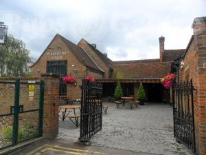 Picture of Waterend Barn (JD Wetherspoon)