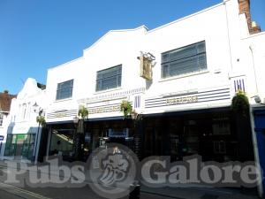 Picture of The Leading Light (JD Wetherspoon)