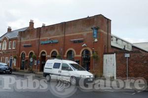 Picture of The Dominie Cross (JD Wetherspoon)