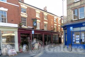 Picture of The Old Swan (JD Wetherspoon)