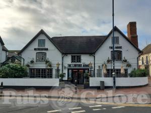 Picture of The Linford Arms (JD Wetherspoon)