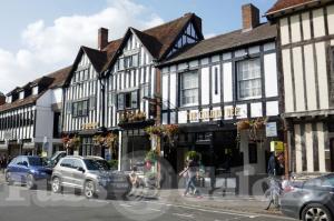 Picture of The Golden Bee (JD Wetherspoon)