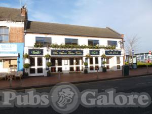 Picture of The Moon under Water (JD Wetherspoon)