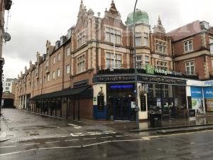 Picture of The Plough & Harrow (JD Wetherspoon)