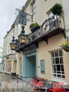 Picture of The Crown (JD Wetherspoon)