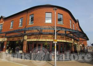 Picture of The Rising Sun (JD Wetherspoon)