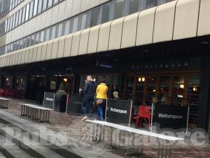 Picture of The Sir John Moore (JD Wetherspoon)