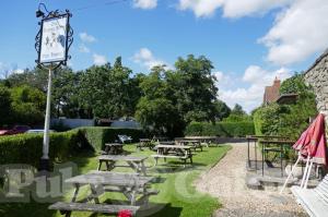Picture of The Dering Arms