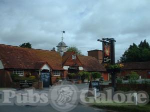 Picture of The Walhampton Arms