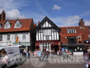 Picture of The Queens Head