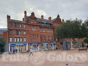 Picture of Mitre Bar @ Crown & Mitre Hotel