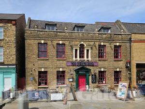 Picture of The Queen's Head