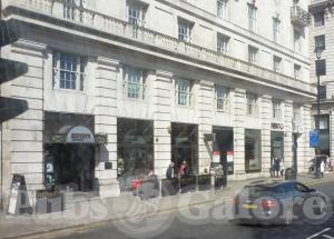 Picture of Henry's