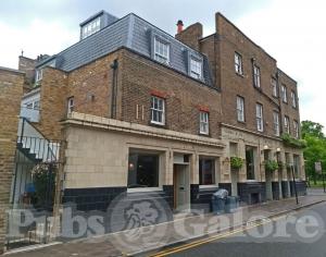 Picture of Crown & Anchor