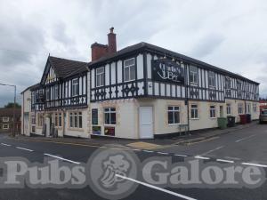 Picture of Charlie's Bar
