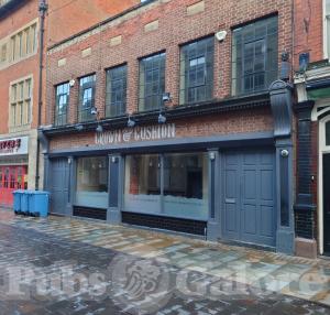 Picture of Crown & Cushion