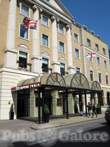 Picture of Bloomsbury Bar (Crowne Plaza Hotel)