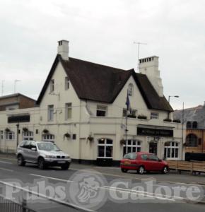 Picture of Whyteleafe Tavern