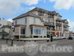 Picture of Royal Hotel
