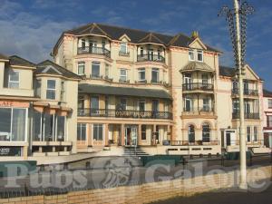 Picture of Royal Hotel