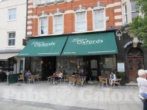 Picture of Simons at Oxfords