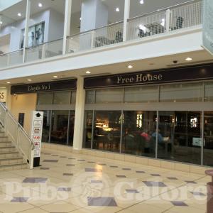Picture of The Newyearfield (JD Wetherspoon)