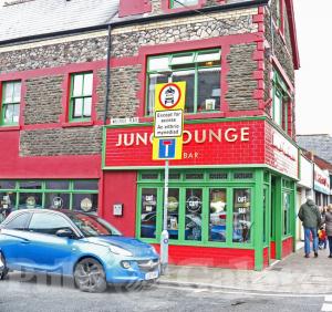 Picture of Juno Lounge