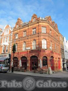 Picture of The Sir Isaac Newton