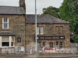 Picture of The Oaks Hotel