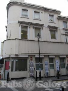 Picture of The Queens Head