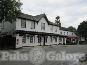 Picture of Burford Bridge Hotel