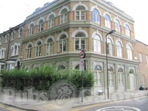 Picture of The Cassland Hotel