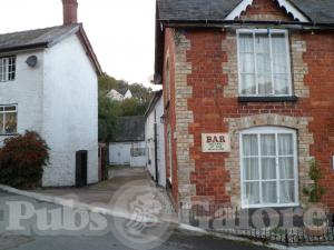 Picture of Greyhound Inn
