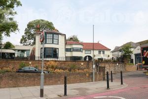 Picture of Kings Head